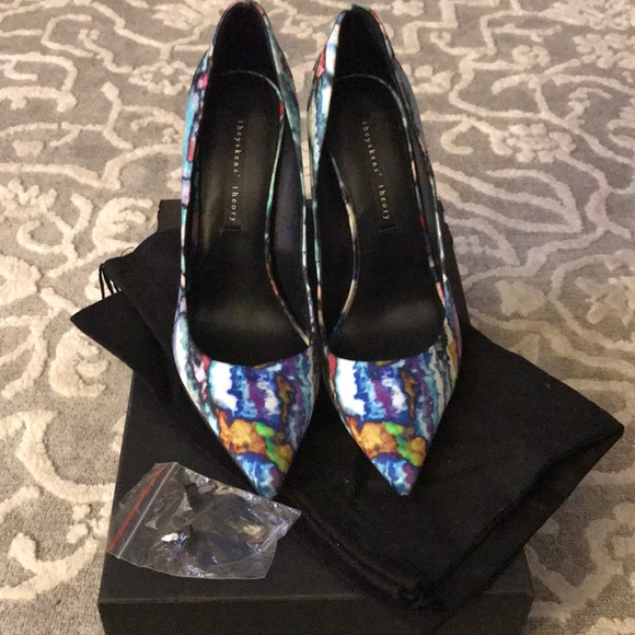 Theyskens ‘ Theory - Picture 4 of 5